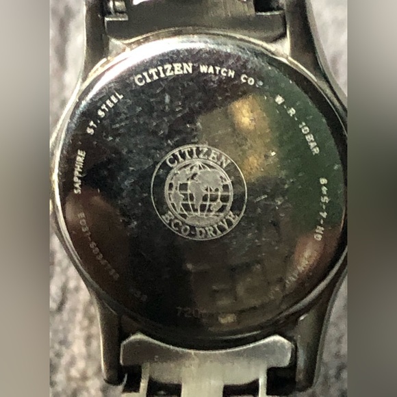 Stylish citizens Ecodrive women’s watch sapphire crystal gold plated … 993 - Picture 3 of 9